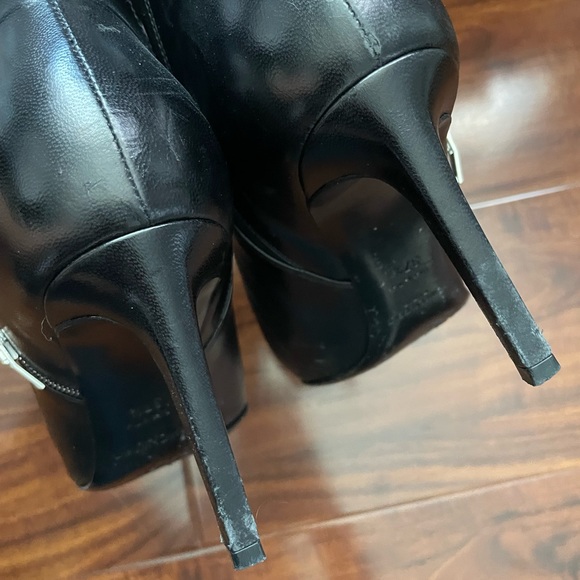 Saint Laurent Ankle Booties - Picture 5 of 9